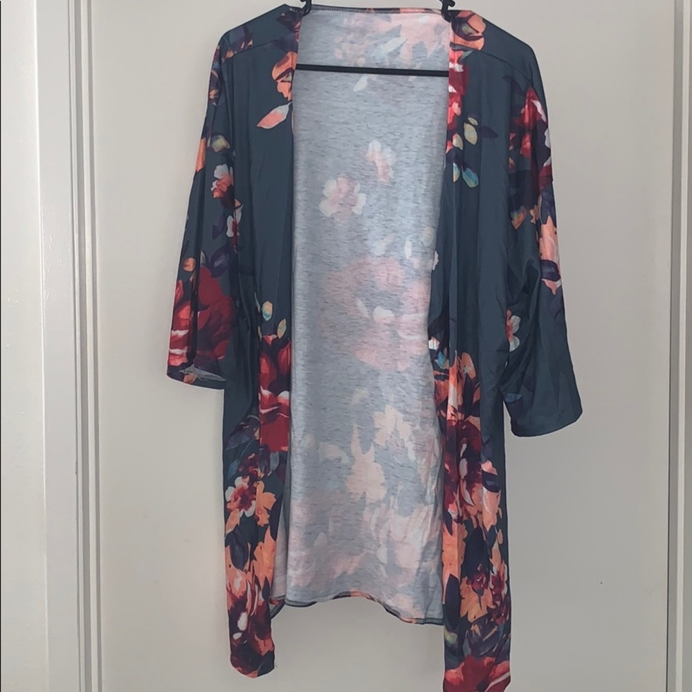 Floral kimono